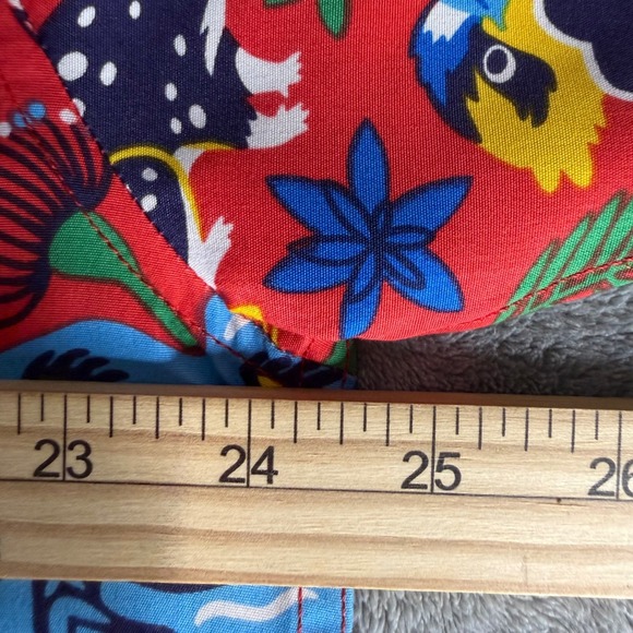 Lowes Australia Shirt Mens Large Red National Animals Short Sleeve NWT - Picture 6 of 7